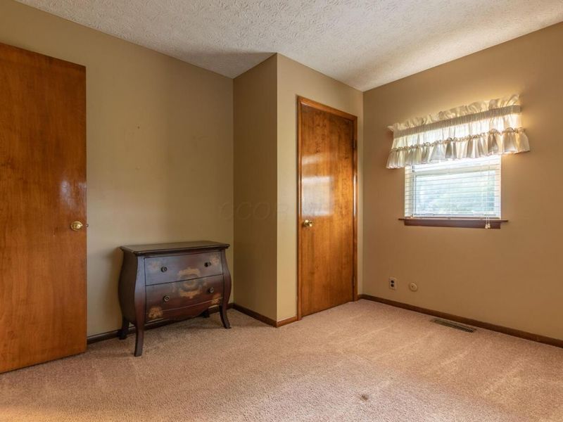 5781 Cincinnati Zanesville Road NE, Lancaster, OH 43130 Photo 31