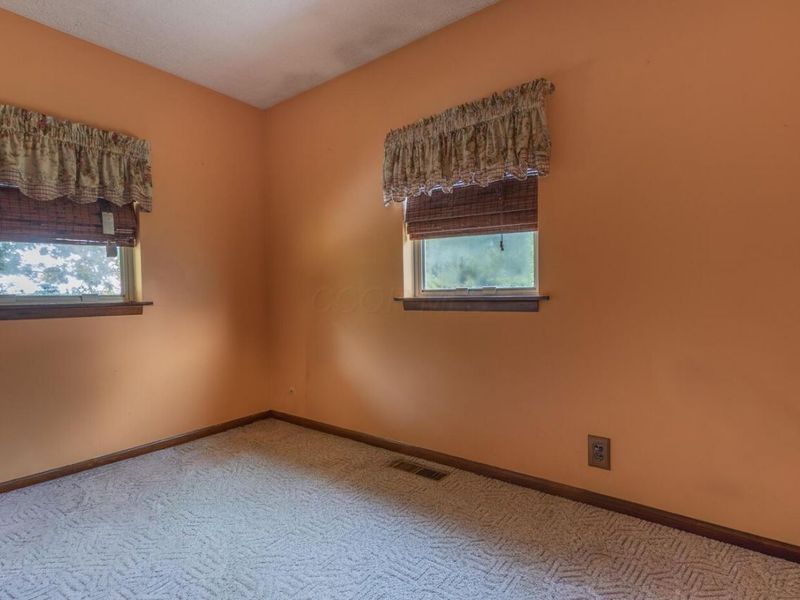 5781 Cincinnati Zanesville Road NE, Lancaster, OH 43130 Photo 32