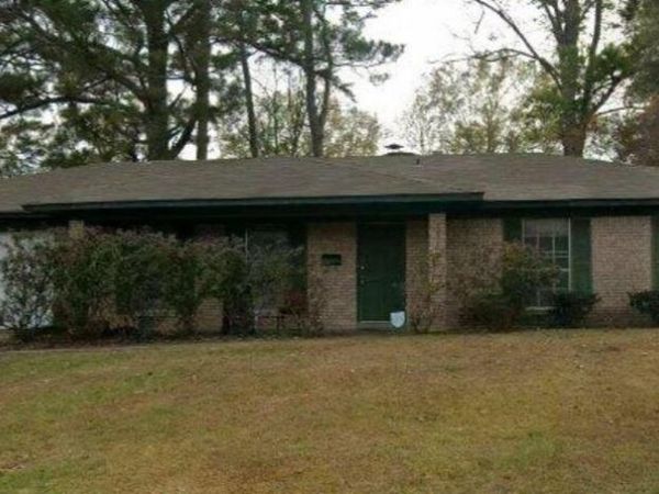 4783 Village Drive, Jackson, MS 39206