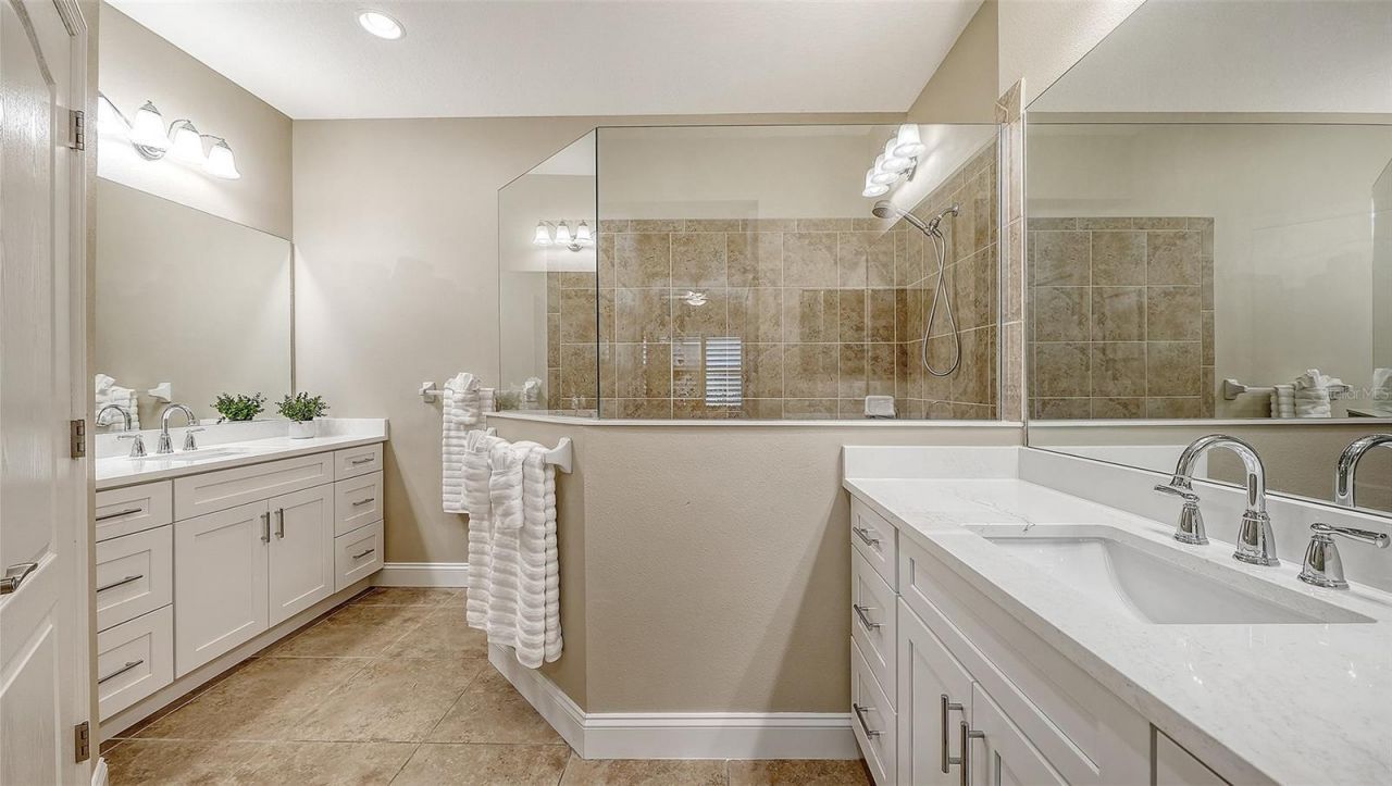 4956 Maymont Park Circle, Bradenton, FL 34203 Photo