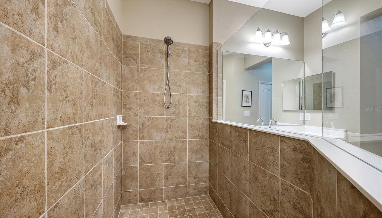 4956 Maymont Park Circle, Bradenton, FL 34203 Photo