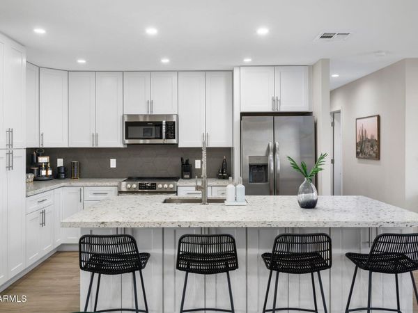 8401 E VIRGINIA Avenue, Scottsdale, AZ 85257