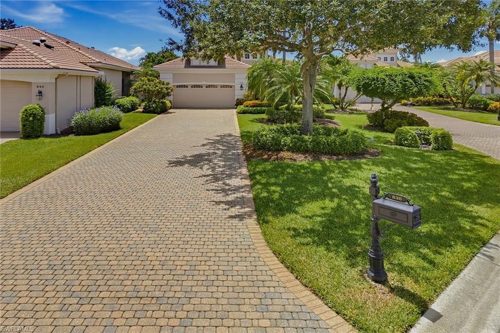 836 Villa Florenza Dr, Naples, FL 34119 Photo
