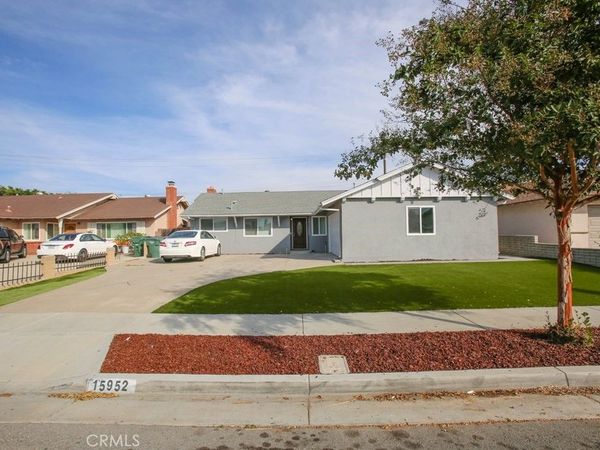 15952 Standish Lane, Huntington Beach, CA 92647