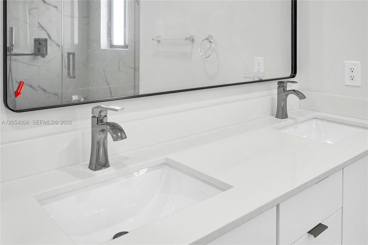 9320 SW 167th St, Palmetto Bay, FL 33157 Photo