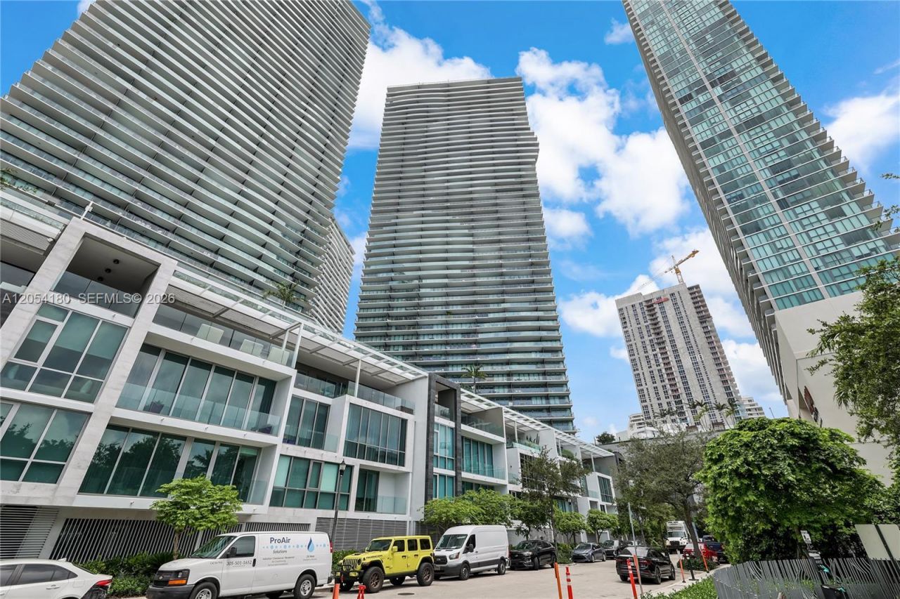 650 NE 32nd St, Unit 1507, Miami, FL 33137 Photo