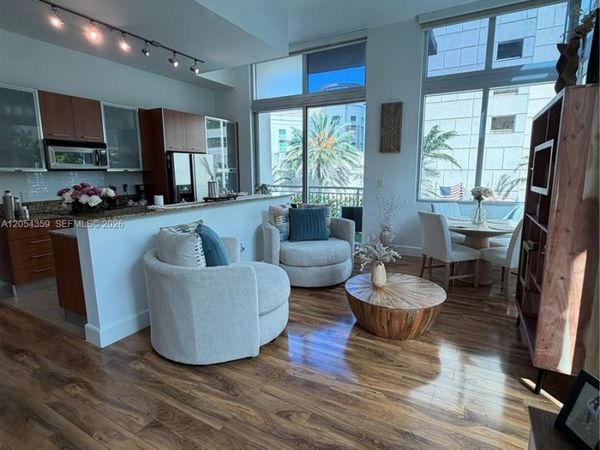 9055 SW 73rd Ct, Unit 310, Miami, FL 33156