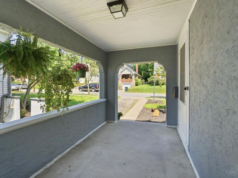 5709 Doerger Lane, Cincinnati, OH 45212 Photo 27
