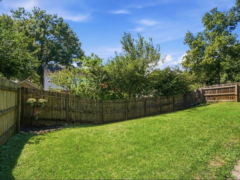 5709 Doerger Lane, Cincinnati, OH 45212 Photo 32
