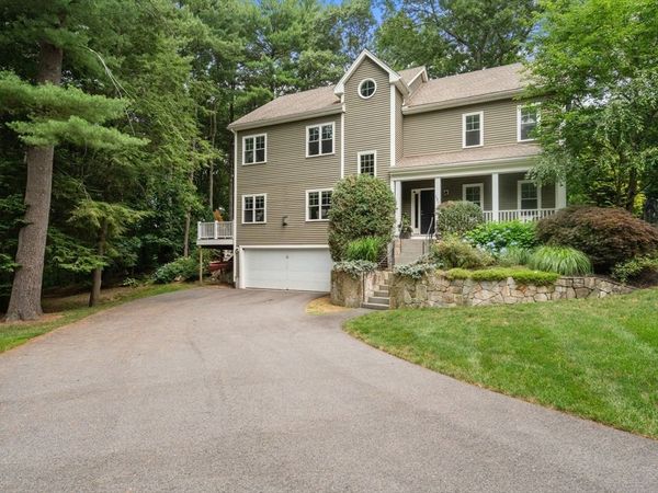 150 Dedham St, Dover, MA 02030