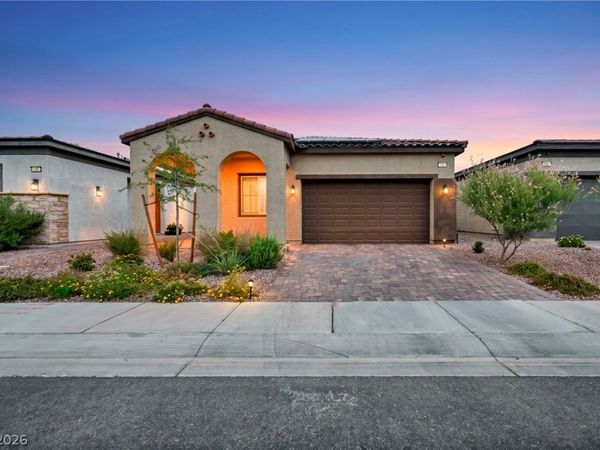 140 Royal Cascade Avenue, Henderson, NV 89011