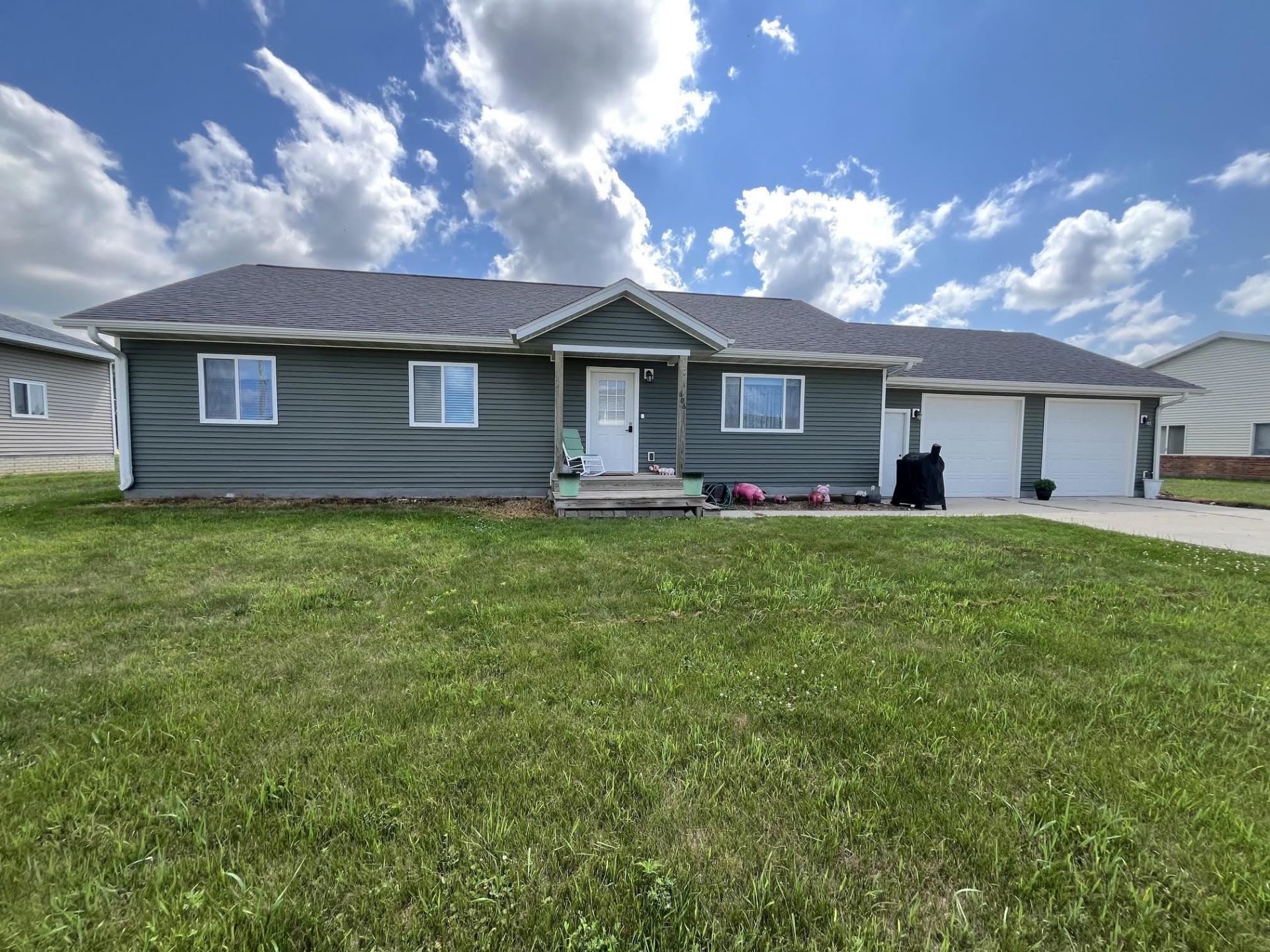 606 N Van Gordon Avenue , Graettinger, IA 51342 Main Photo