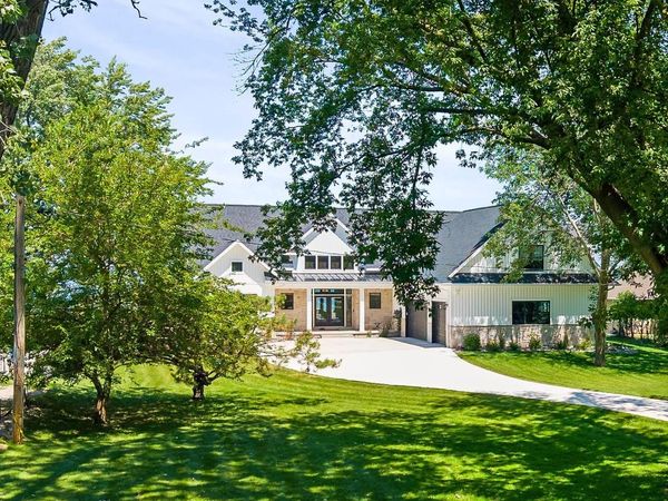 1751 EAST SHORE CIRCLE, Green Bay, WI 54302