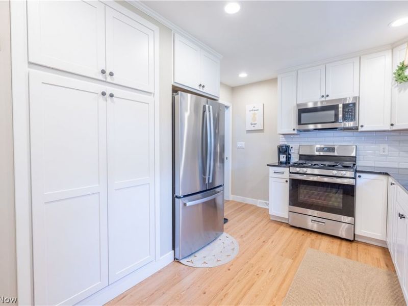 3130 Charles Street, Cuyahoga Falls, OH 44221 Photo 10