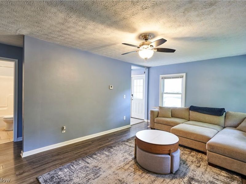 6586 Red Brush Road, Ravenna, OH 44266 Photo 4