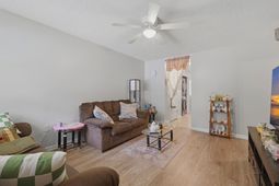 7914 Ebony Court photo 4