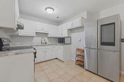 7914 Ebony Court photo 4