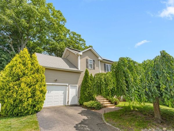 152 Harding St, Fall River, MA 02720