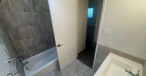 805 Carro Dr, Sacramento, CA 95825 Photo