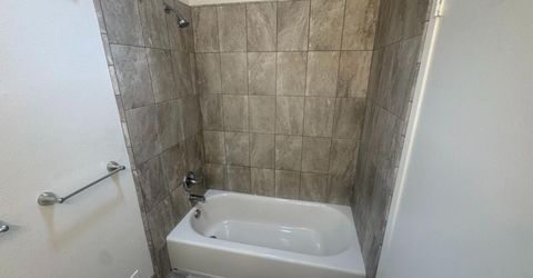 805 Carro Dr, Sacramento, CA 95825 Photo