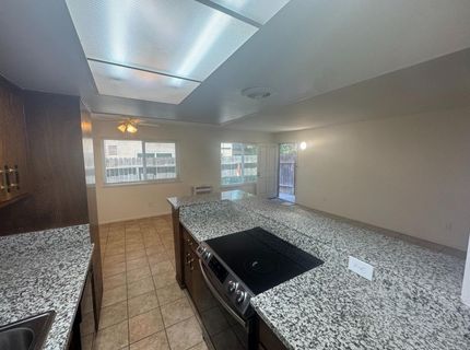 805 Carro Dr, Sacramento, CA 95825 Photo