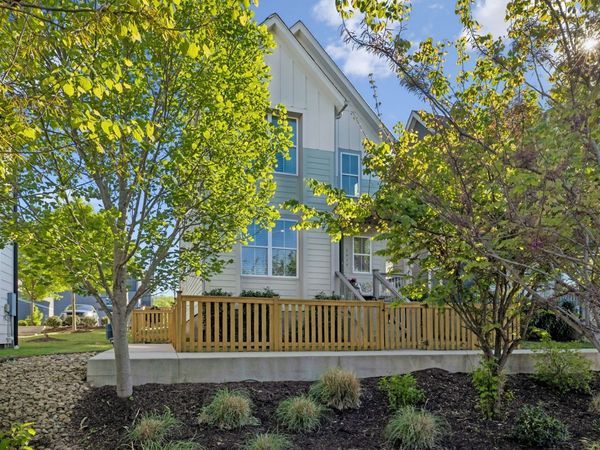 5829 Leslie Avenue , Nashville, TN 37209
