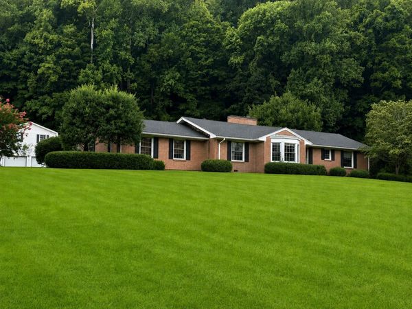 1002 Allenwood Dr , Ashland City, TN 37015