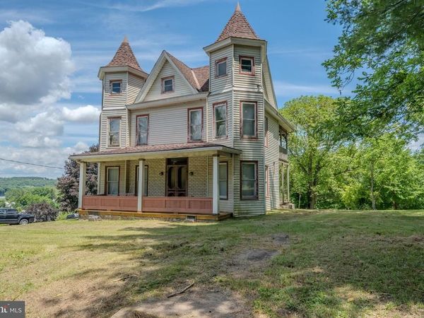 205 SUNBURY STREET , DALMATIA, PA 17017