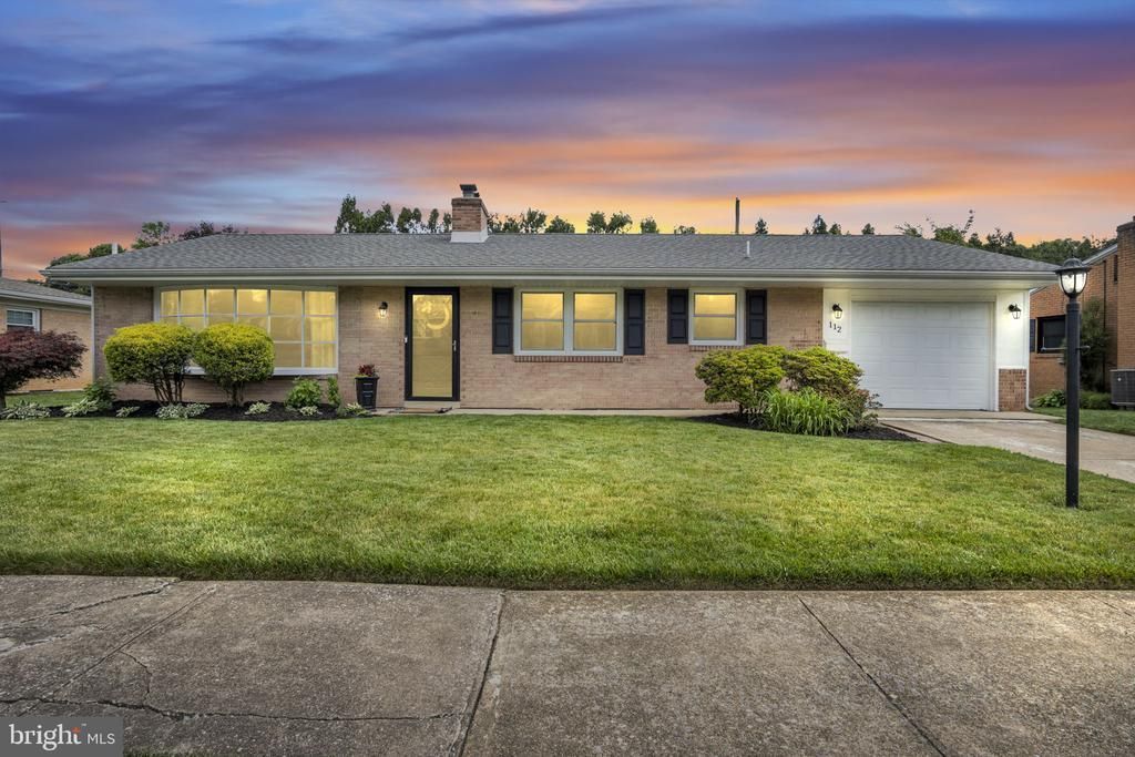 112 W GREEN STREET , SHIREMANSTOWN, PA 17011