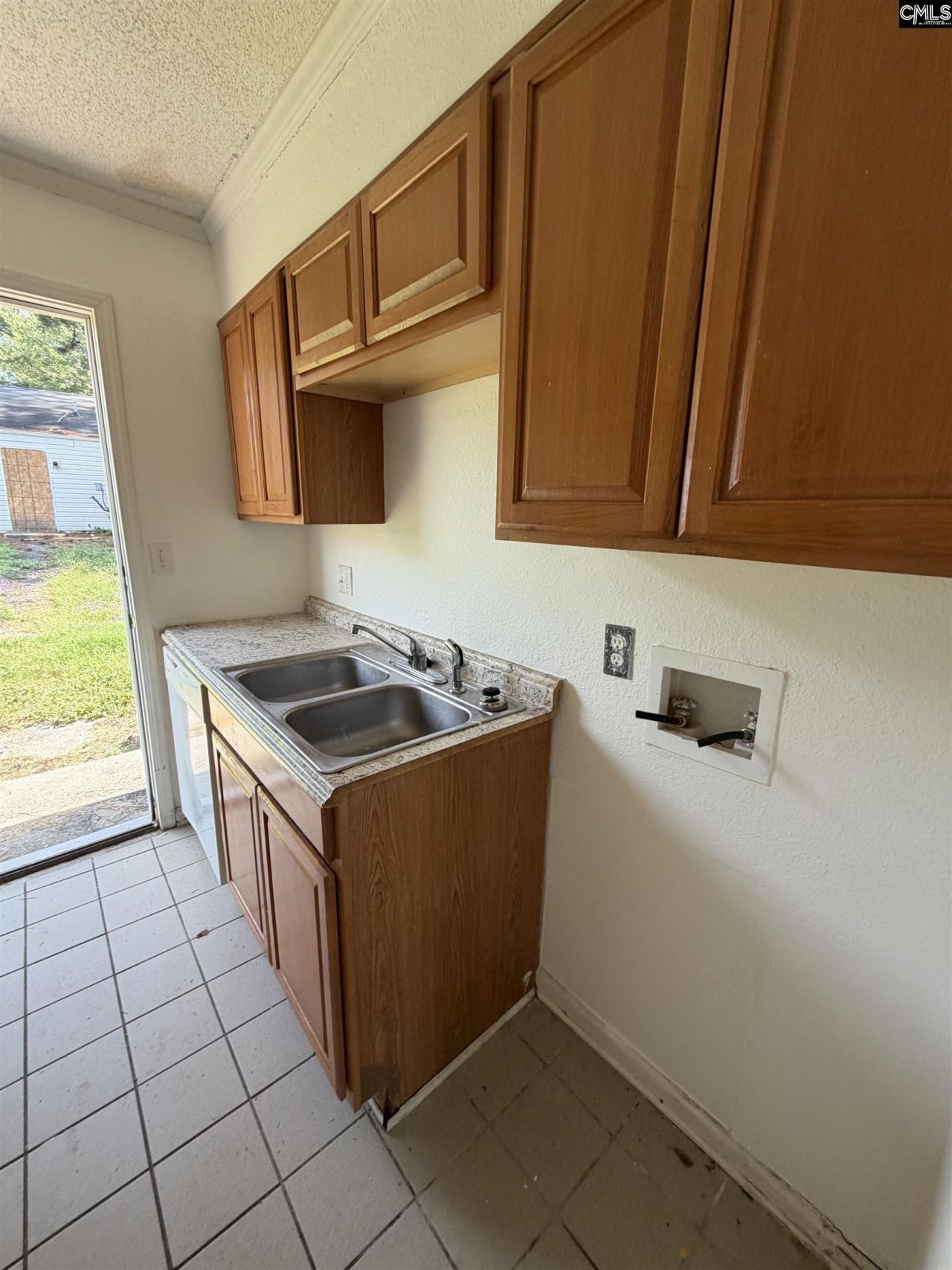 320 S Beltline Boulevard  Photo 7