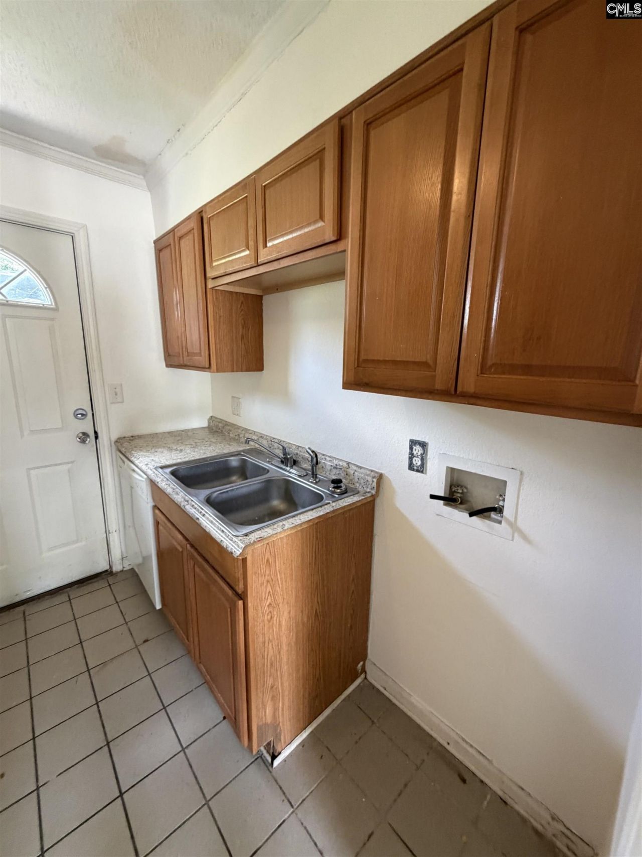 320 S Beltline Boulevard  Photo 10