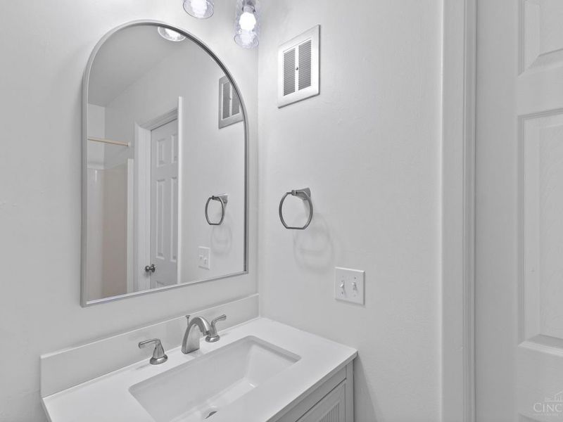 3535 Linwood Avenue, Cincinnati, OH 45226 Photo 9