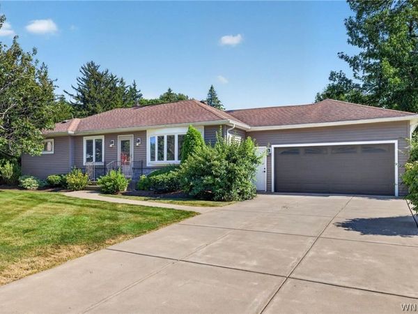 1985 Maple Road, Buffalo, NY 14221