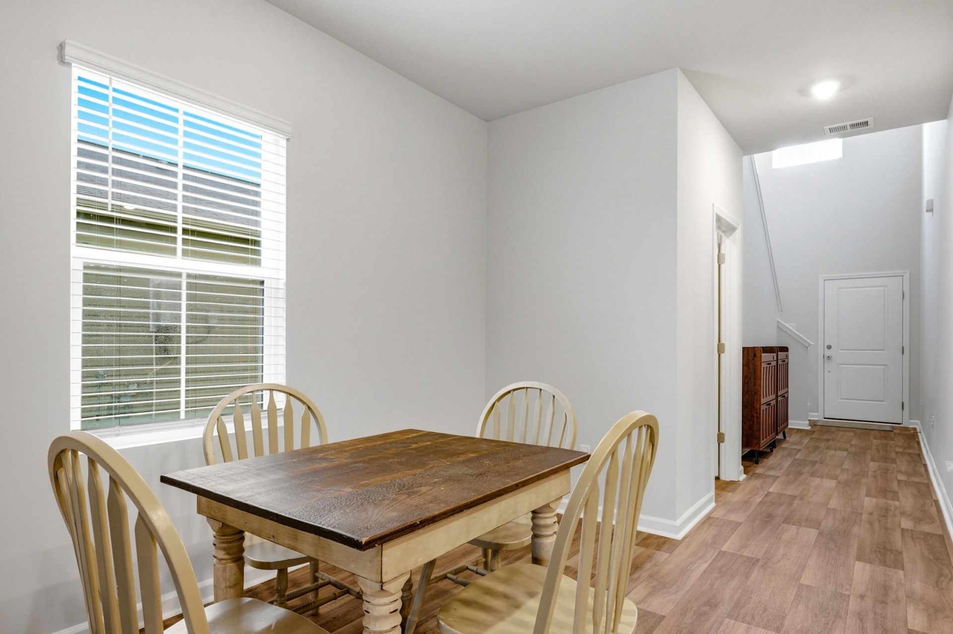 780 Wapama St.  Photo 11