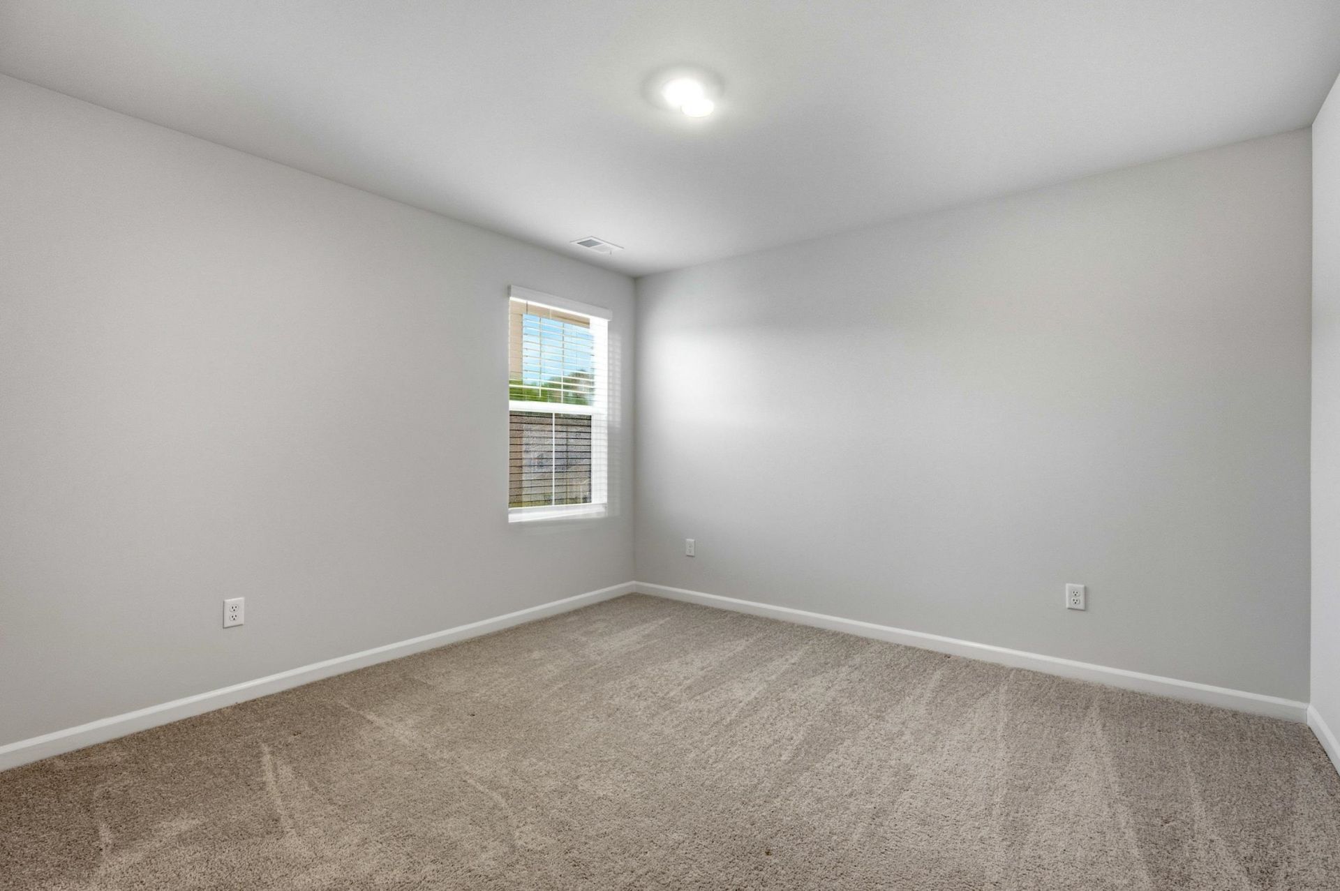 780 Wapama St.  Photo 25