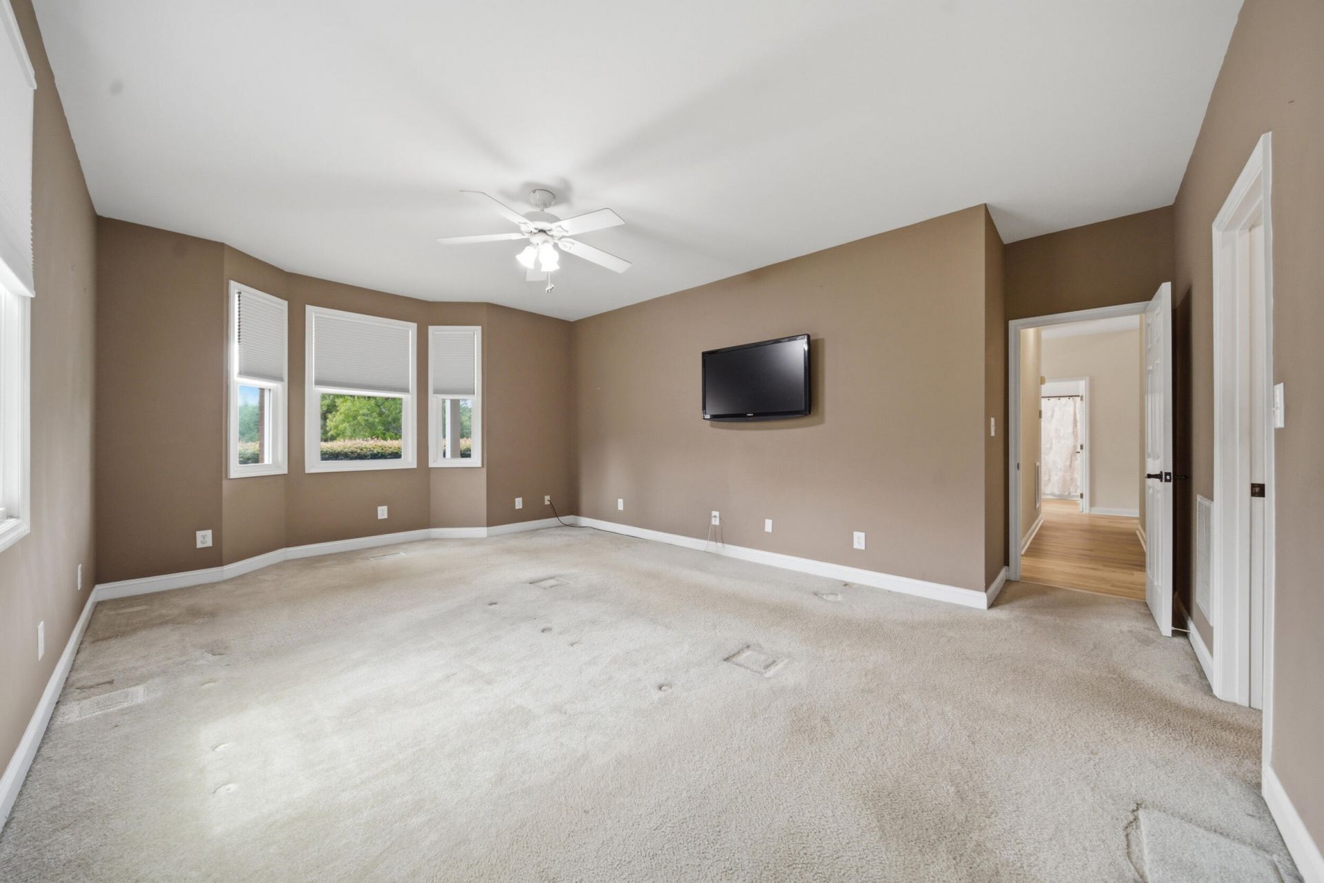 201 Bramblewood Circle Photo 24