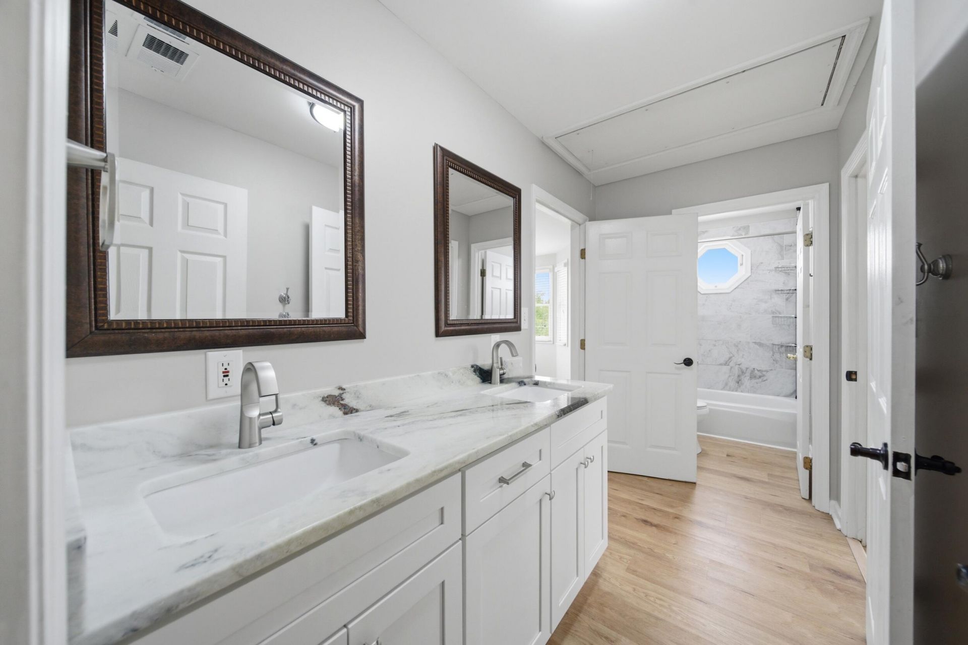 201 Bramblewood Circle Photo 34