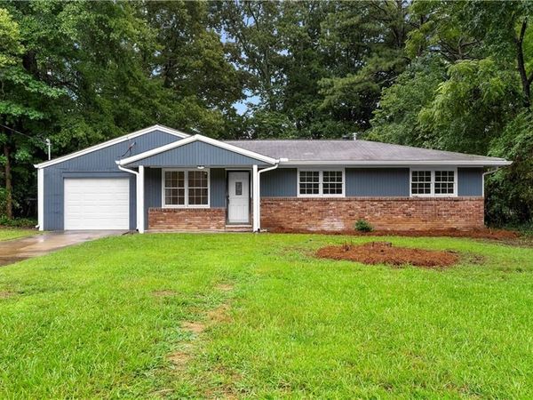 5270 Longmeadow Lane , Atlanta, GA 30349