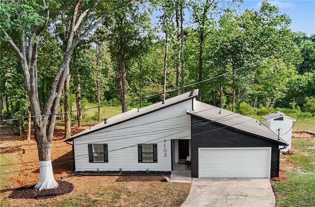 7103 Apache Lane, Riverdale, GA 30274 Main Photo