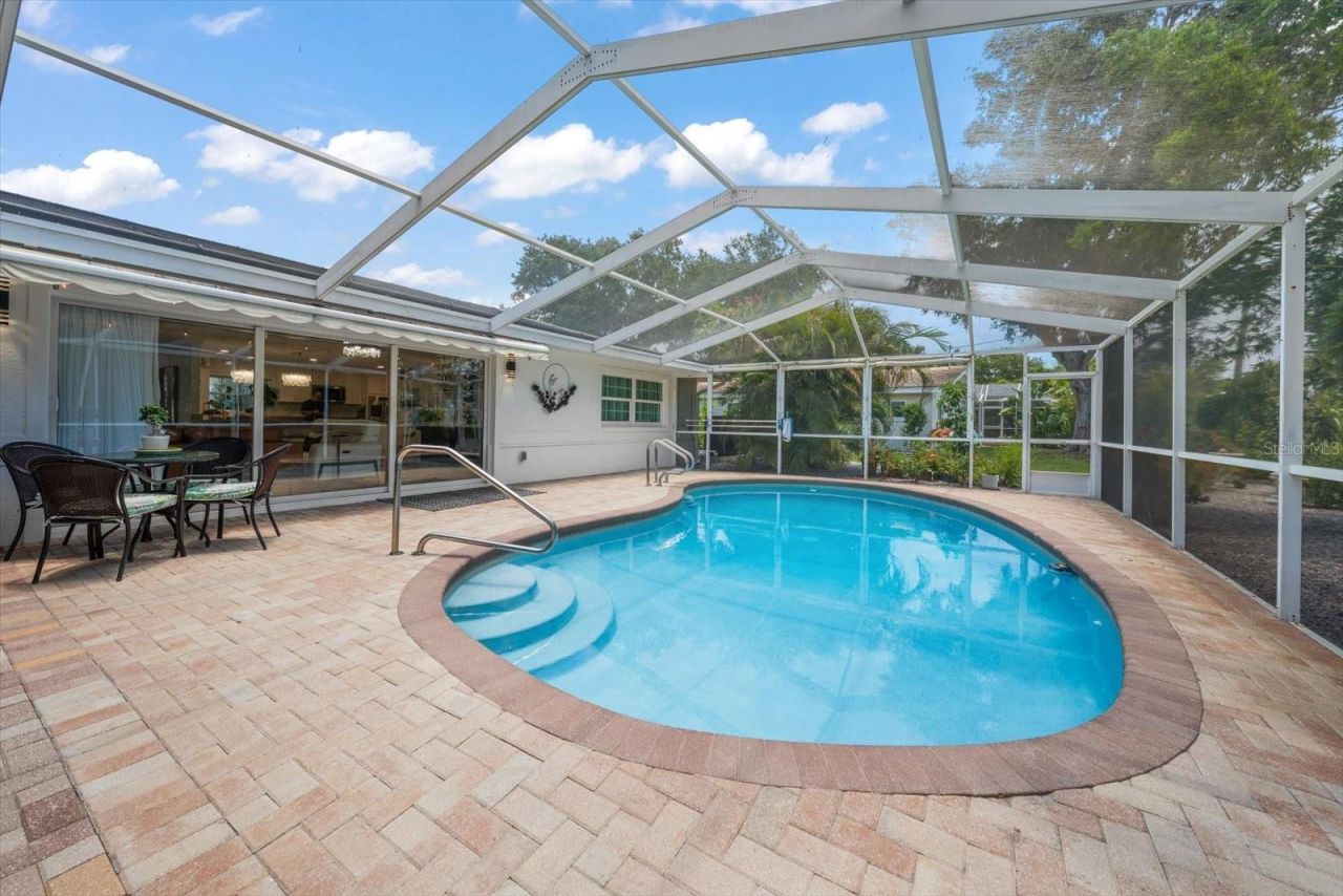 407 Harbor View Lane, Largo, FL 33770 Photo