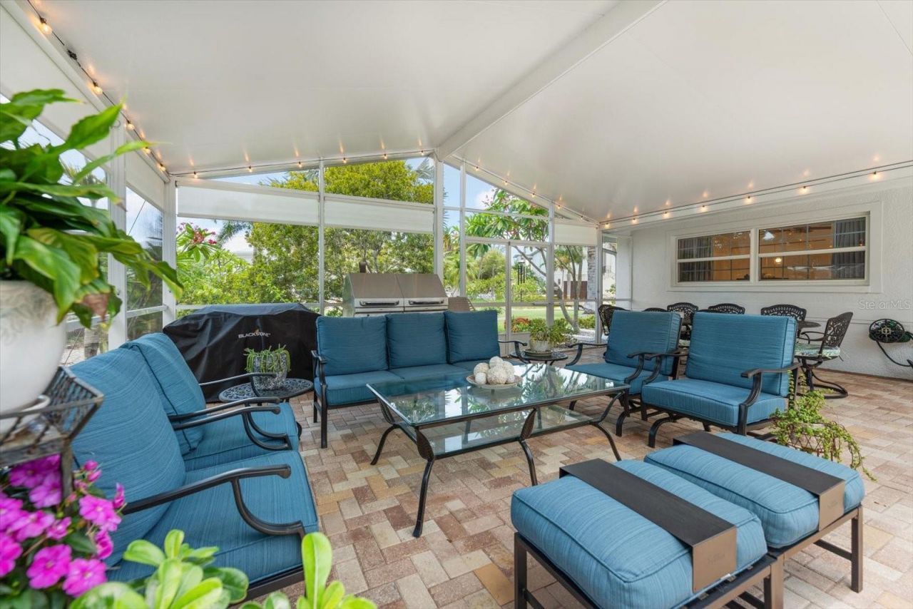 407 Harbor View Lane, Largo, FL 33770 Photo