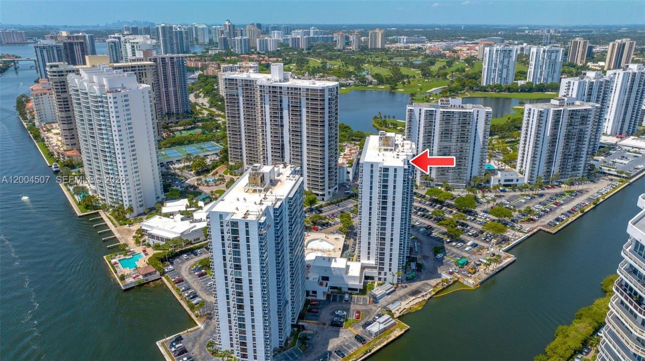 20505 E Country Club Dr , Unit PH-38, Aventura, FL 33180 Photo
