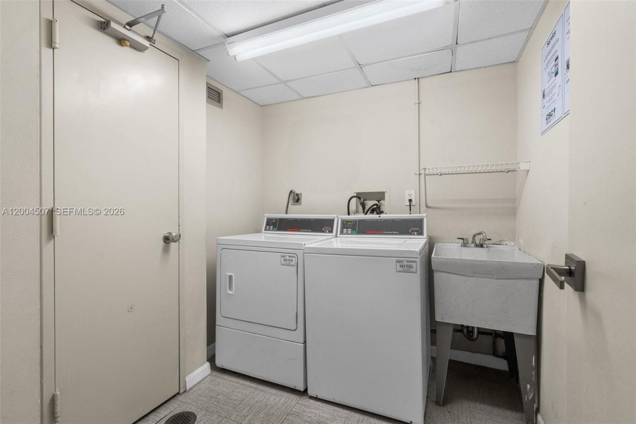 20505 E Country Club Dr , Unit PH-38, Aventura, FL 33180 Photo
