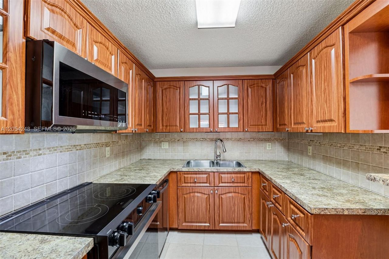 375 SW 61st Ter , Margate, FL 33068 Photo