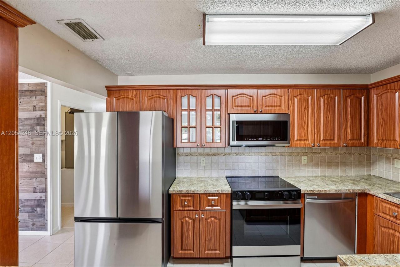 375 SW 61st Ter , Margate, FL 33068 Photo