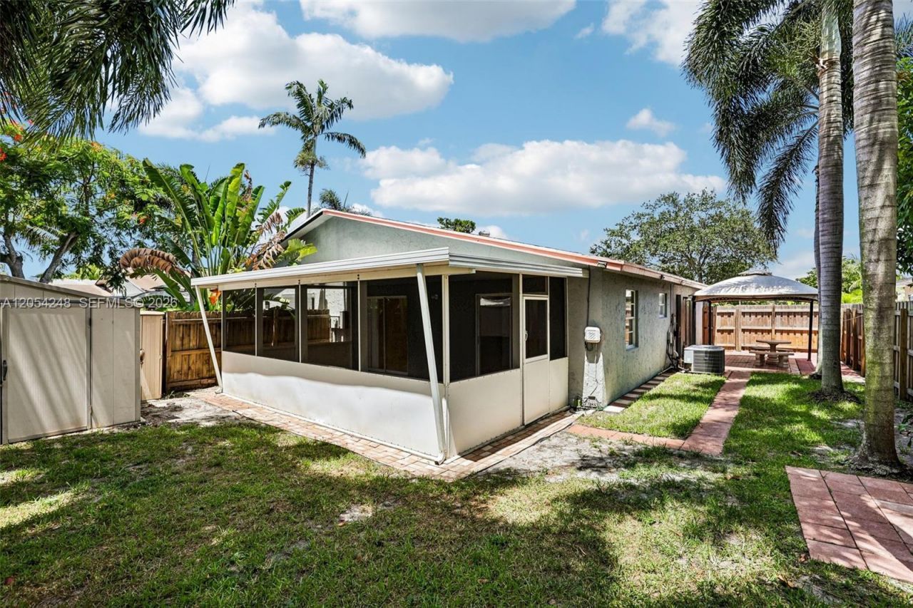 375 SW 61st Ter , Margate, FL 33068 Photo