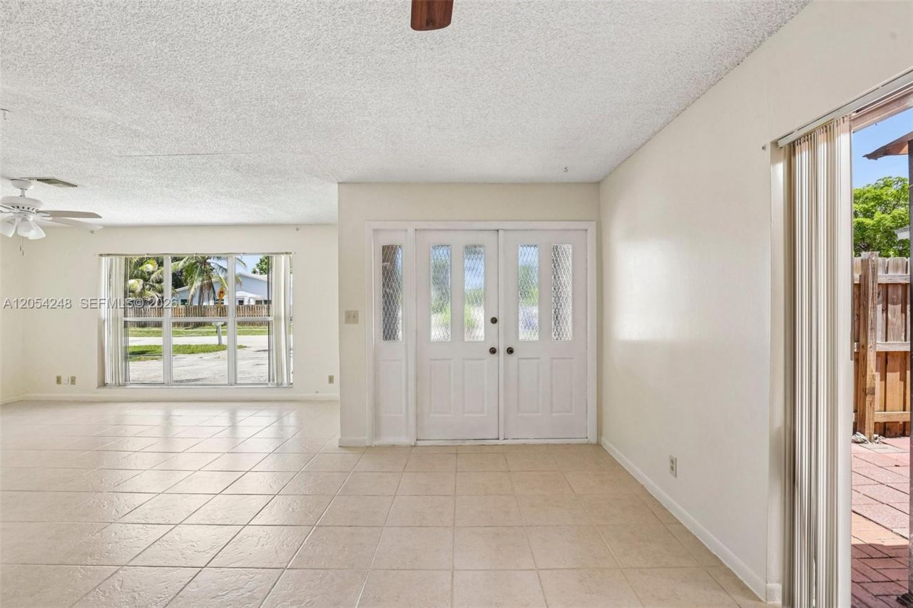 375 SW 61st Ter , Margate, FL 33068 Photo
