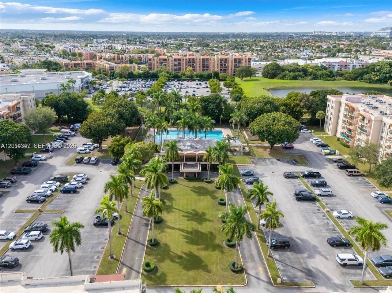 9320 Fontainebleau Blvd, Unit 215, Miami, FL 33172 Photo