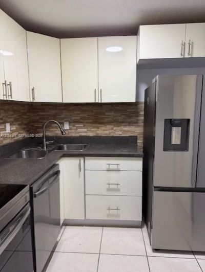 9320 Fontainebleau Blvd, Unit 215, Miami, FL 33172 Photo
