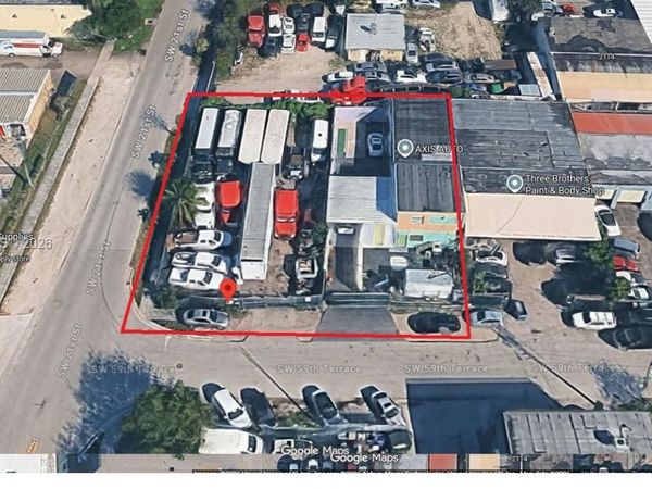 2103 SW 59th Ter , West Park, FL 33023
